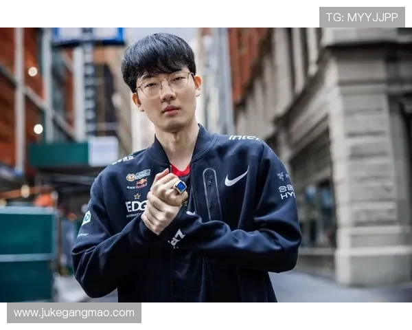 ViperADC:从英雄联盟职业赛场到个人品牌的崛起之路