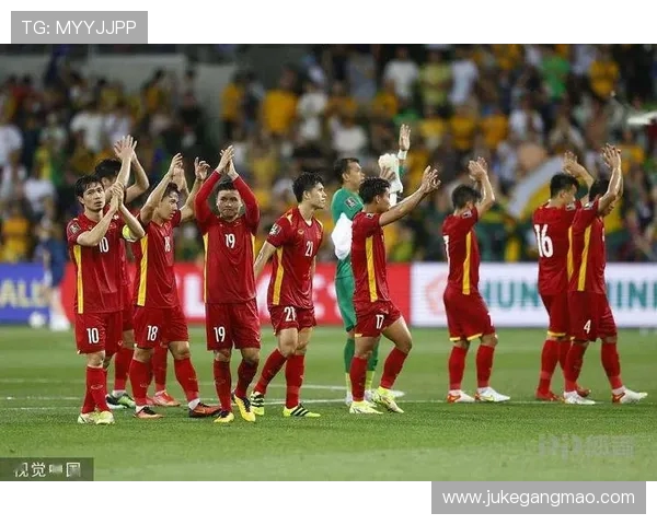 中国U22青年队迎战印尼队全力争胜展现青春风采