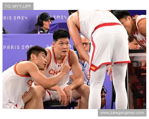 中国男篮对决立陶宛期待激烈碰撞展现篮球魅力与团队精神